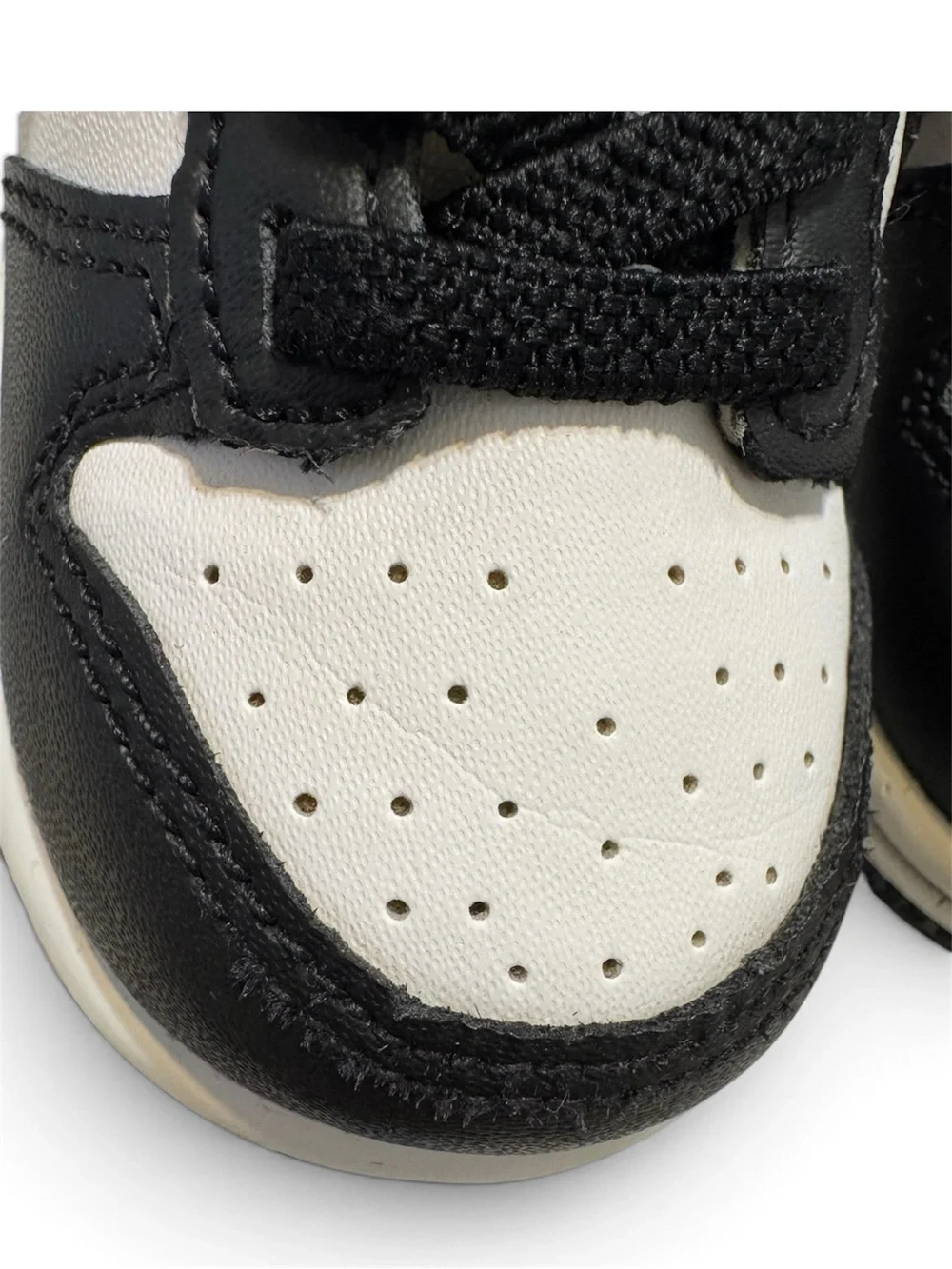 Nike Dunk Low Toddler Panda Dunks Black and White Low-Top Sneakers 6C CW1589-100